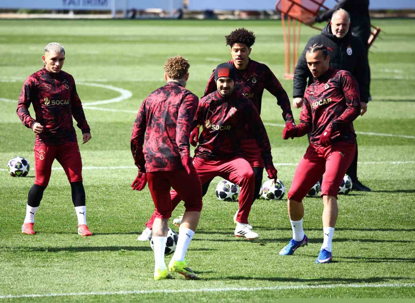 Galatasaray, Liverpool maçı hazırlıklarını tamamladı
