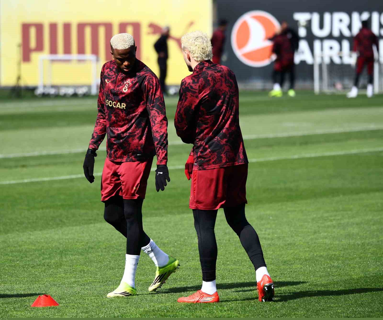 Galatasaray, Liverpool maçı hazırlıklarını tamamladı
