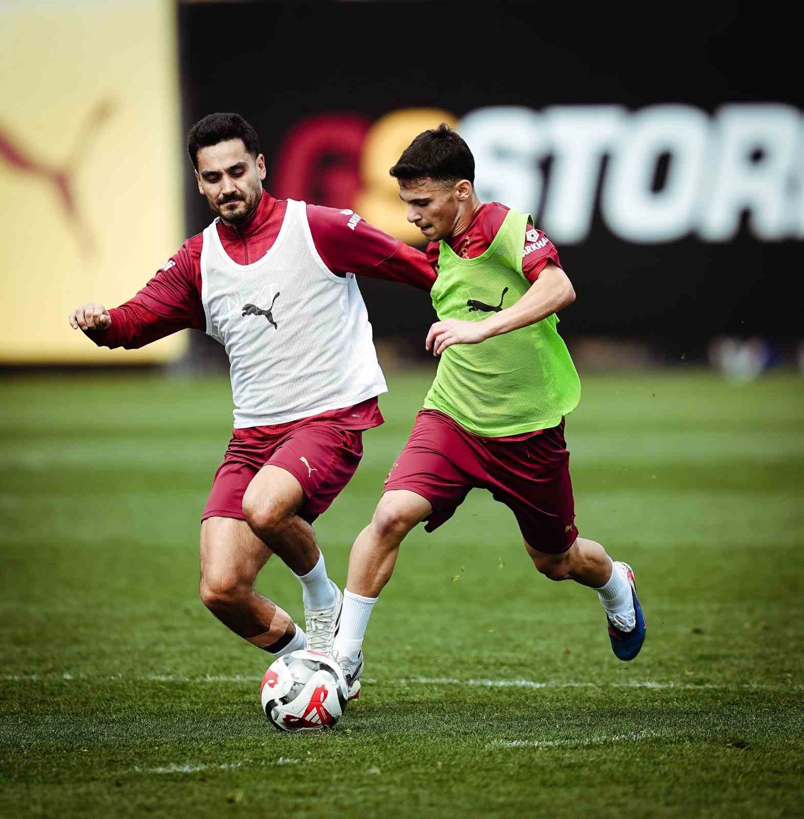 Galatasaray, Trabzonspor maçı hazırlıklarına devam etti
