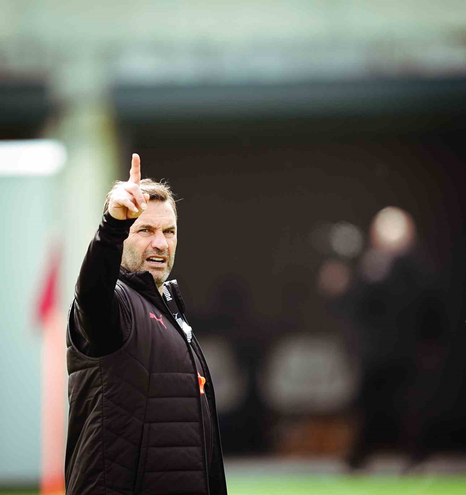 Galatasaray, Trabzonspor maçı hazırlıklarını sürdürdü
