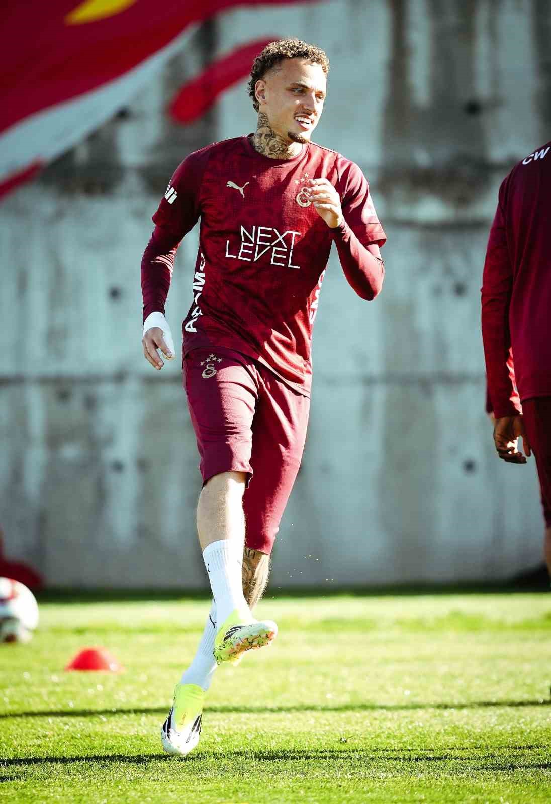 Galatasaray, Trabzonspor maçı hazırlıklarını sürdürdü
