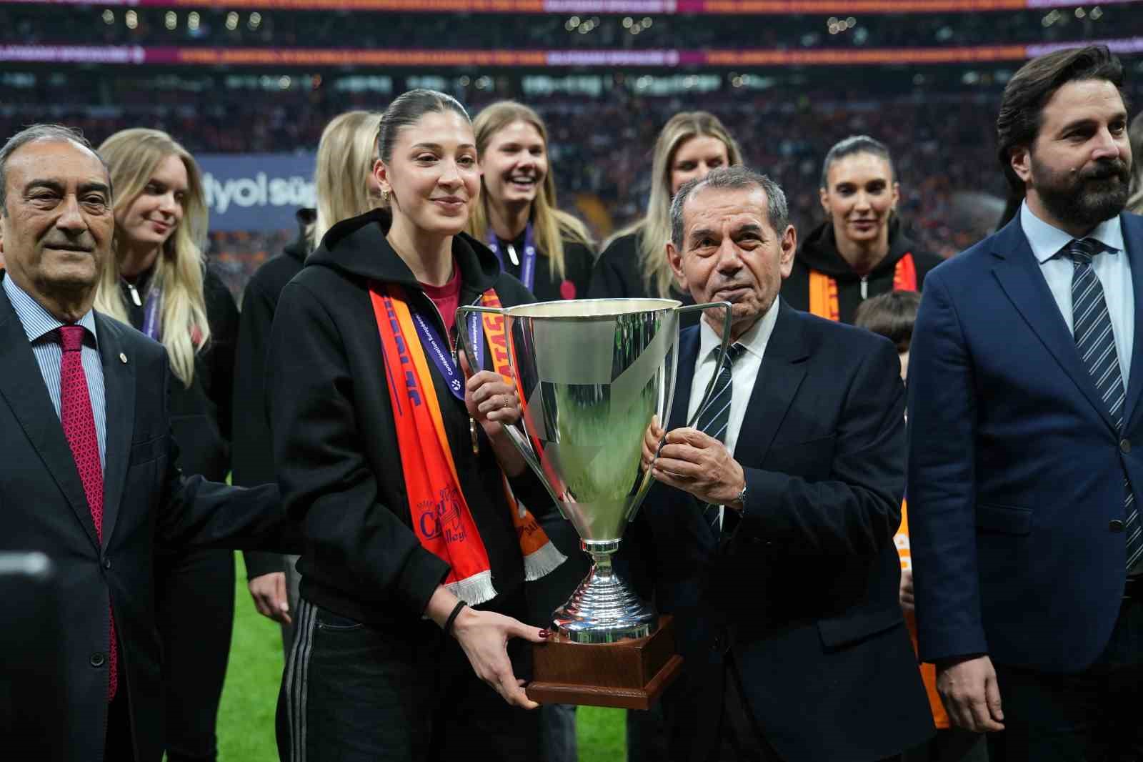 Galatasaray’da 4 değişiklik
