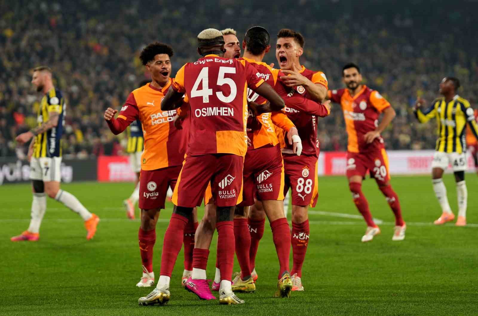 Galatasaray’da hedef Süper Kupa’yı 8. kez kazanmak
Galatasaray’da hedef Süper Kupa’yı 8. kez kazanmak