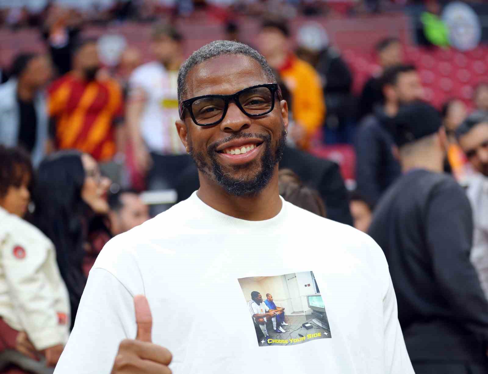 Galatasaray’dan stadyumda taraftara açık antrenman
