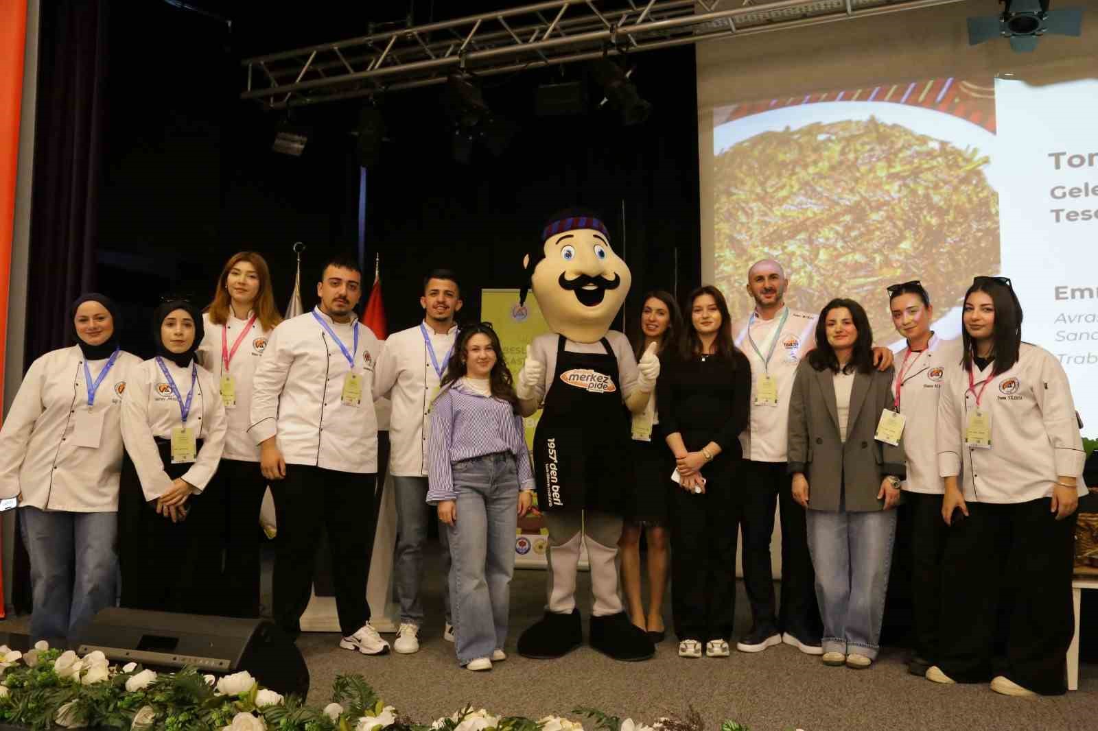 Gastronomi sempozyumuna "tomara tavası" damga vurdu
