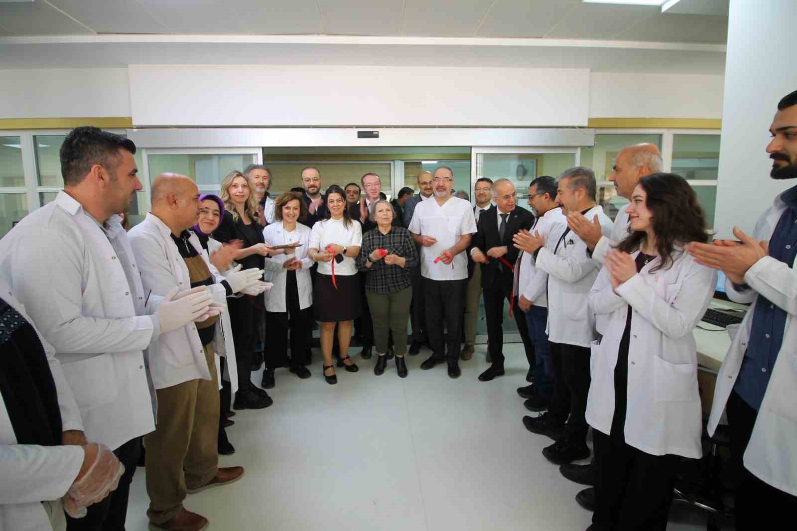 GAÜN Hastanesi Laboratuvarında yeni sistem hizmete girdi
GAÜN Hastanesi Laboratuvarında yeni sistem hizmete girdi