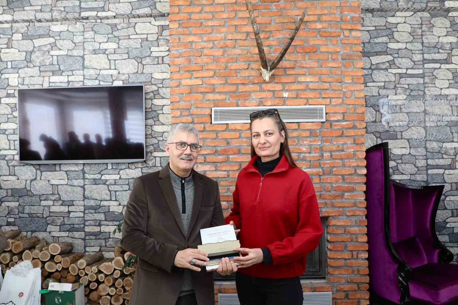 Gazeteciler Günü’nde Vali Cahit Çelik basın mensuplarıyla bir araya geldi
