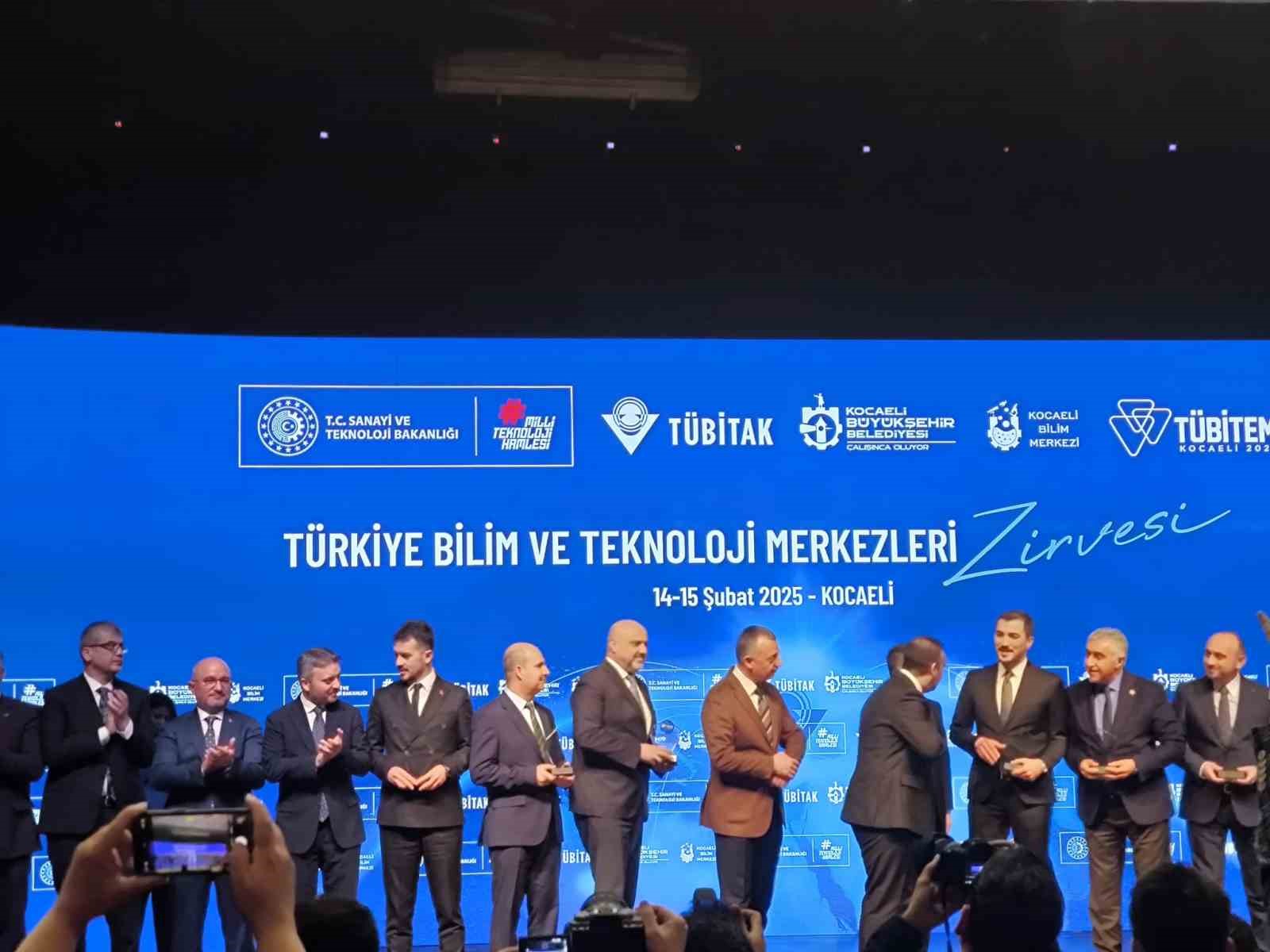 Gaziantep Büyükşehir, 2025 yılını ulusal ve uluslararası alanda ödüllerle taçlandırdı
