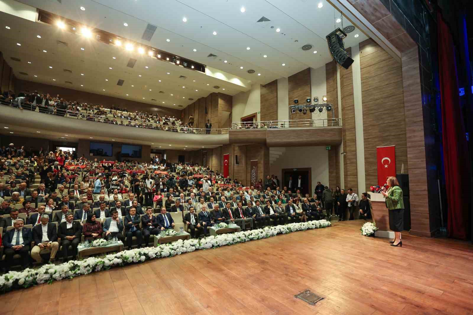 Gaziantep Büyükşehir’in Eserleri ve Hedefleri Basın Lansmanında anlatıldı
