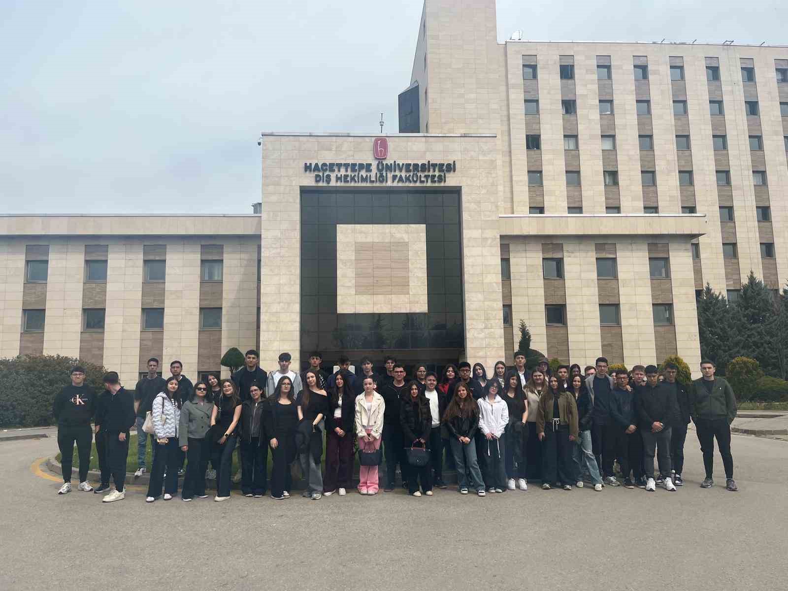 Gaziantep Kolej Vakfı Özel Liseleri öğrencileri Ankara ve İstanbul’u mercek altına aldı

