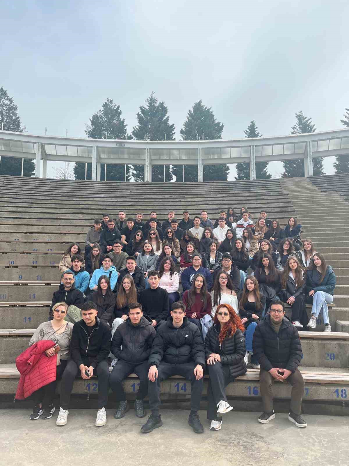 Gaziantep Kolej Vakfı Özel Liseleri öğrencileri Ankara ve İstanbul’u mercek altına aldı
