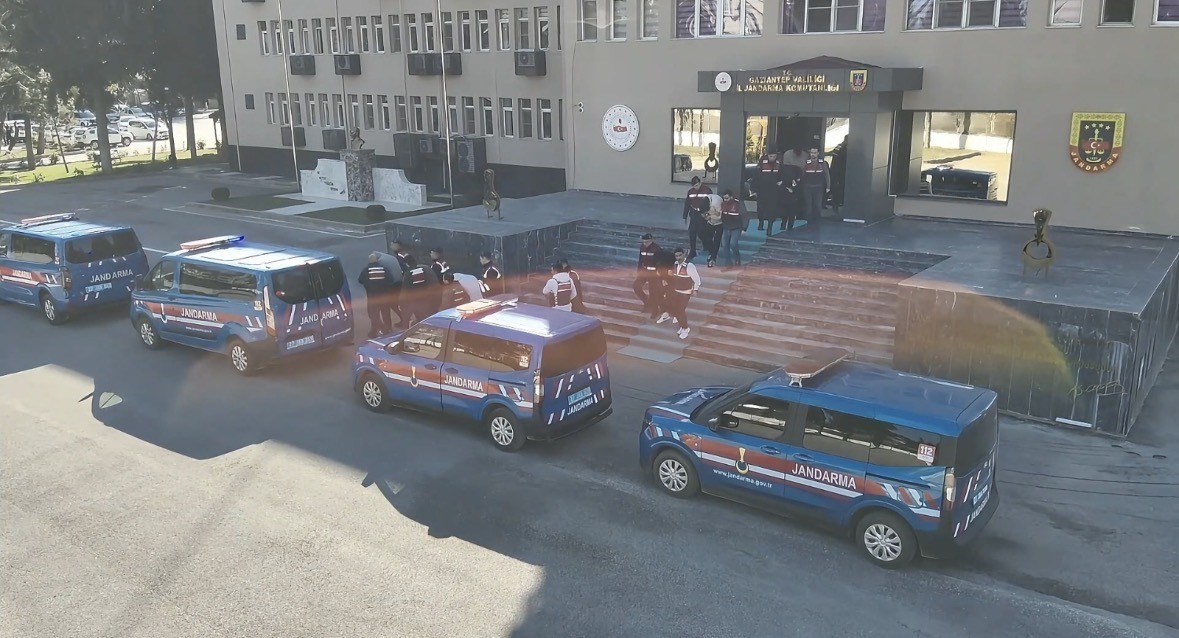 Gaziantep merkezli 8 ilde nitelikli dolandırıcılık operasyonu: 14 tutuklama
