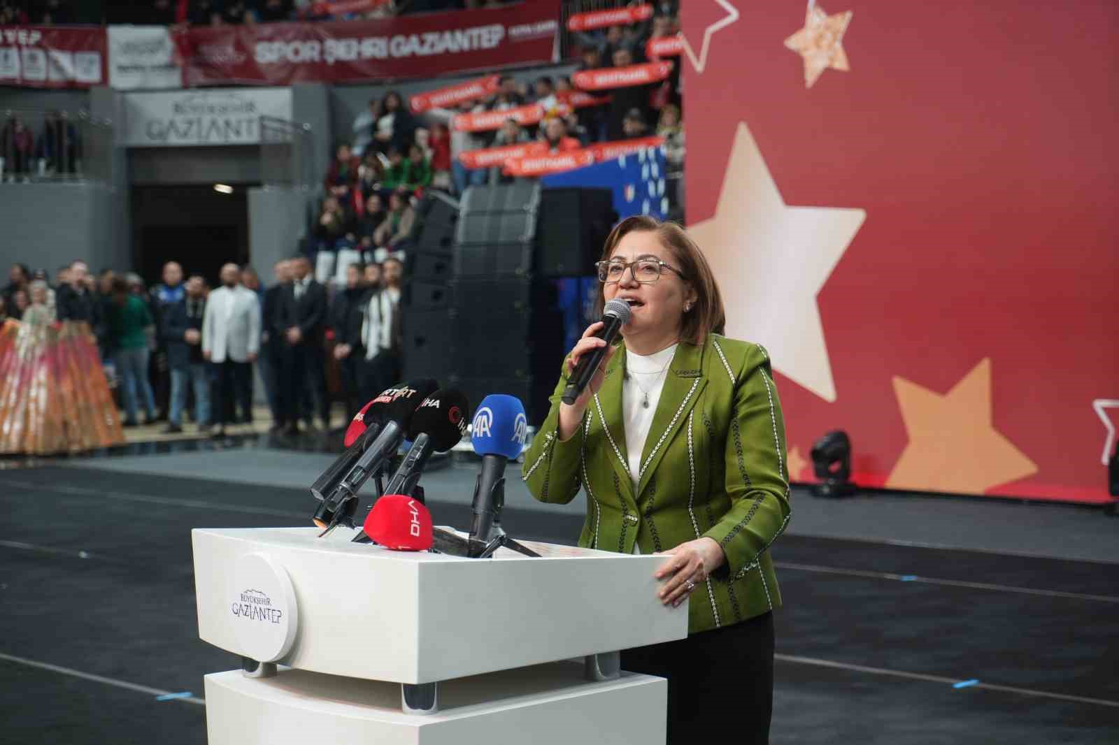 Gaziantep’in ’Genç Yıldızları’ ödülle taçlandı
Gaziantep’in ’Genç Yıldızları’ ödülle taçlandı