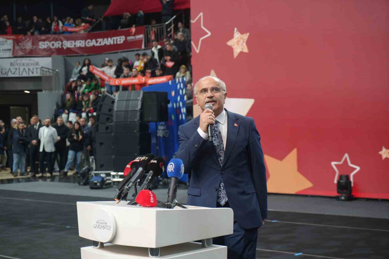 Gaziantep’in ’Genç Yıldızları’ ödülle taçlandı
Gaziantep’in ’Genç Yıldızları’ ödülle taçlandı