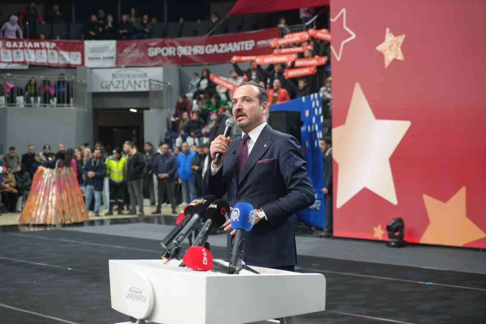 Gaziantep’in ’Genç Yıldızları’ ödülle taçlandı
Gaziantep’in ’Genç Yıldızları’ ödülle taçlandı