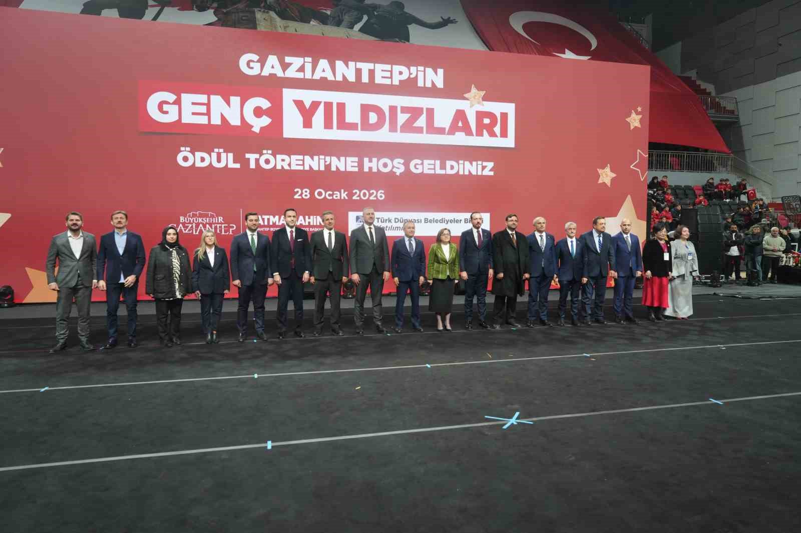 Gaziantep’in ’Genç Yıldızları’ ödülle taçlandı
Gaziantep’in ’Genç Yıldızları’ ödülle taçlandı