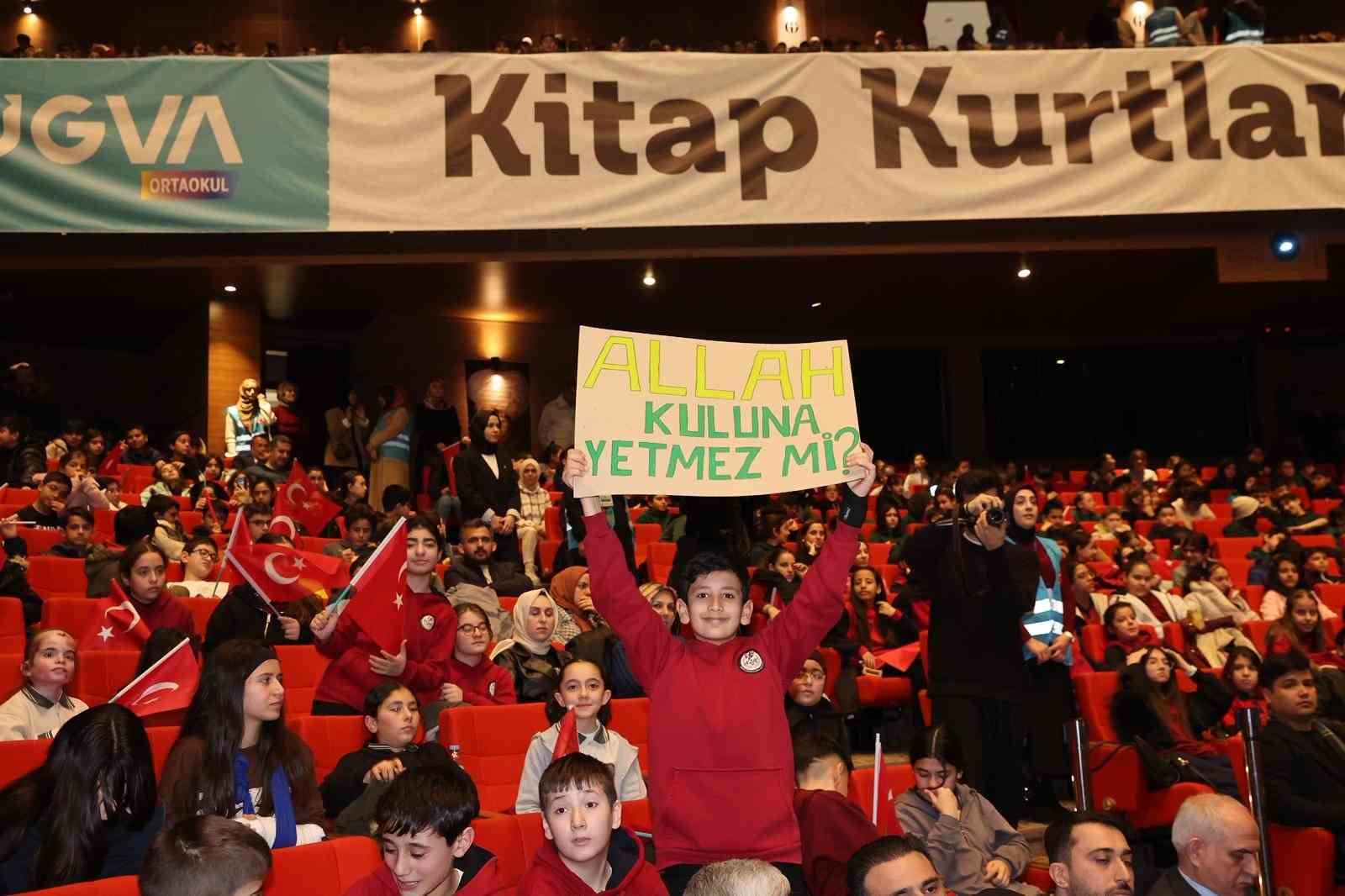 Gaziantep’in Gençleri "Kitapkurdu" ile geleceğe kanat açıyor
