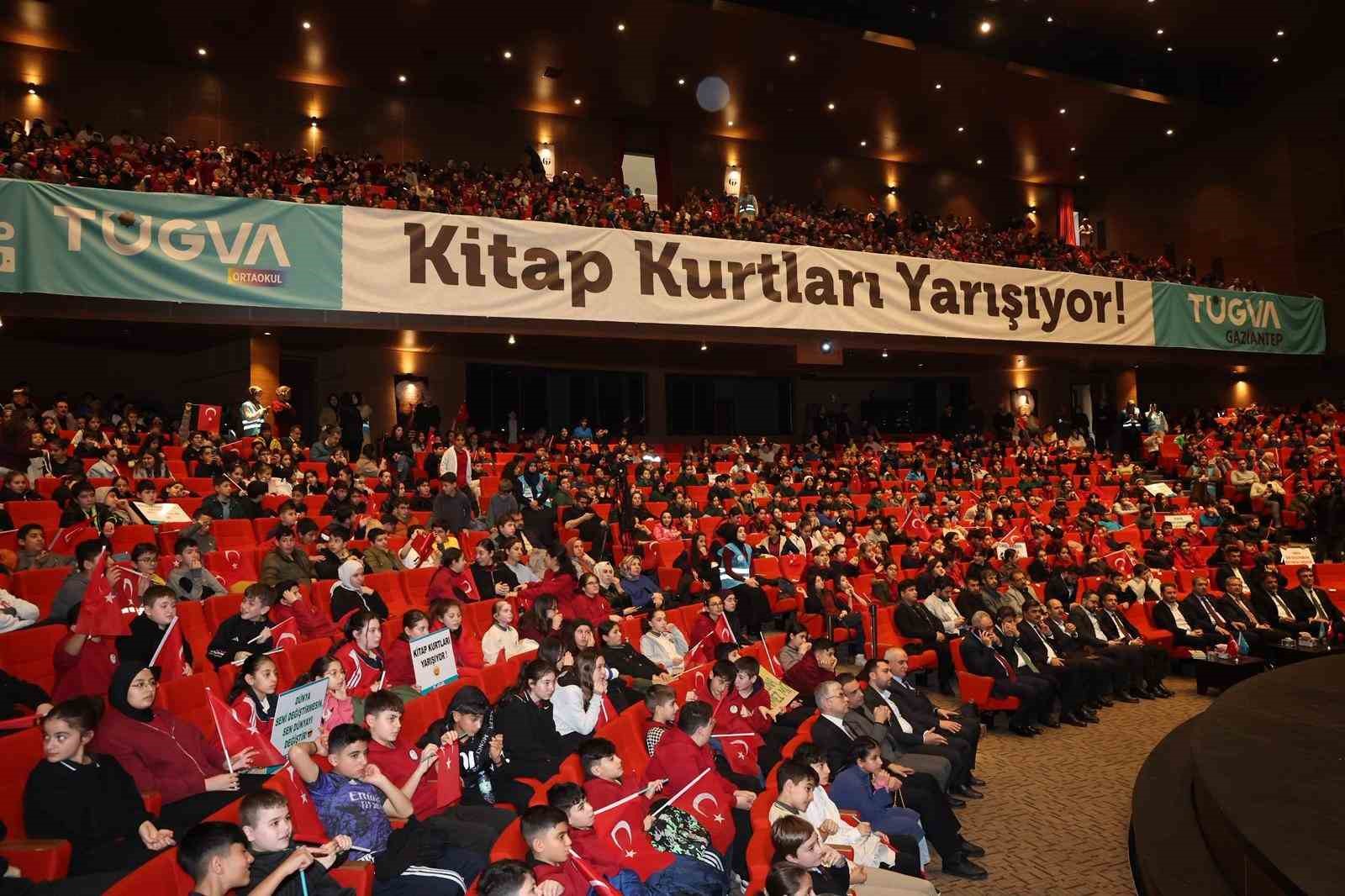 Gaziantep’in Gençleri "Kitapkurdu" ile geleceğe kanat açıyor
