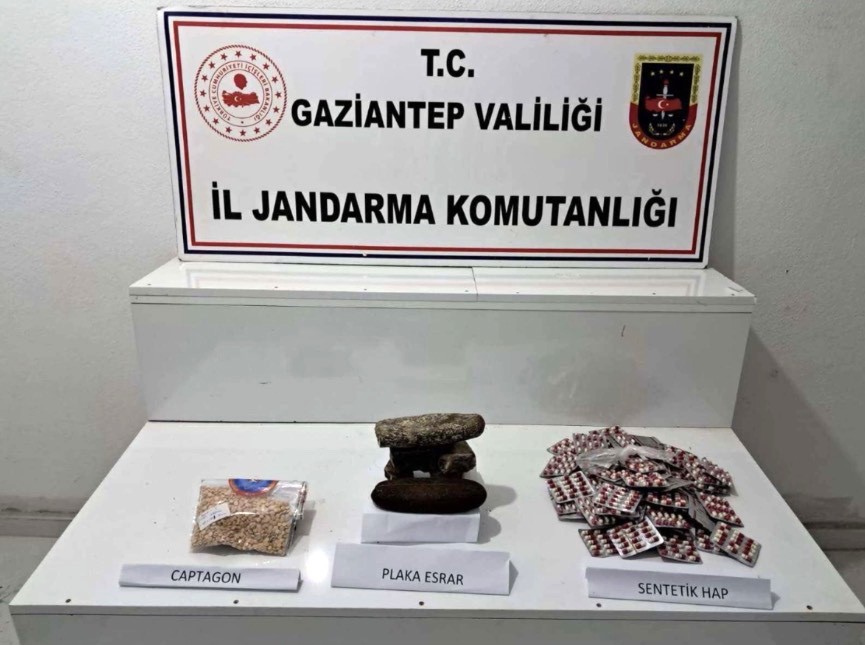 Gaziantep’te 22 kilo reçine esrar ele geçirildi: 2 şahıs tutuklandı
