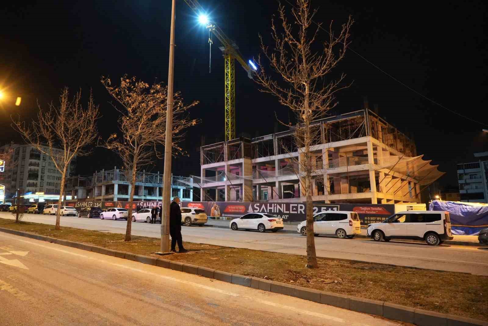 Gaziantep’te deprem şehitleri 3’üncü yılında göz yaşlarıyla anıldı
