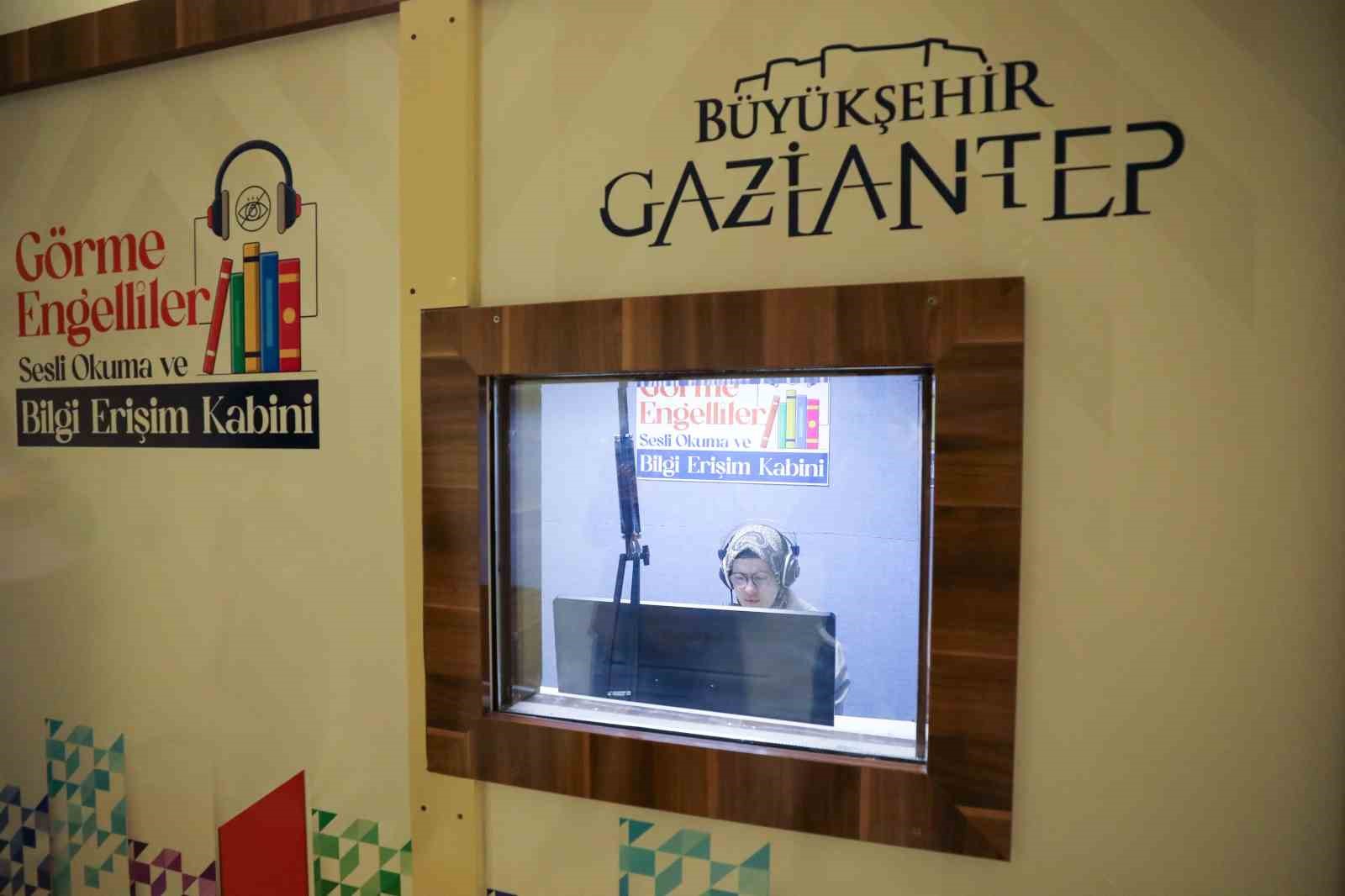 Gaziantep’te görme engelli kursiyerler için E-KPSS eğitim desteği
Gaziantep’te görme engelli kursiyerler için E-KPSS eğitim desteği