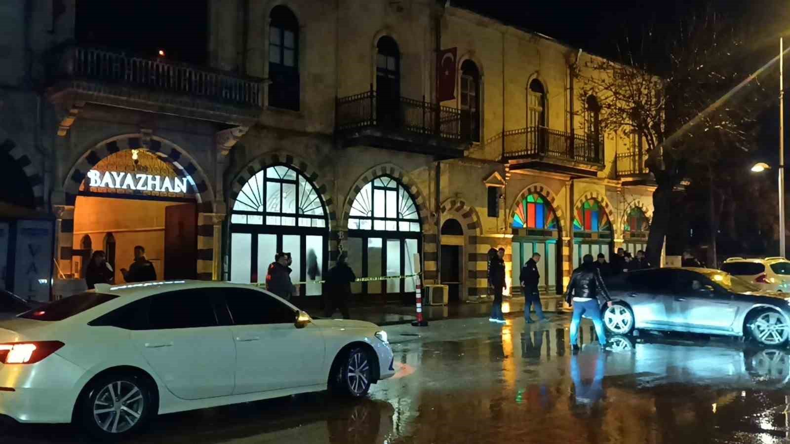 Gaziantep’te hesap tartışması sonrası lüks restorana silahlı saldırı
