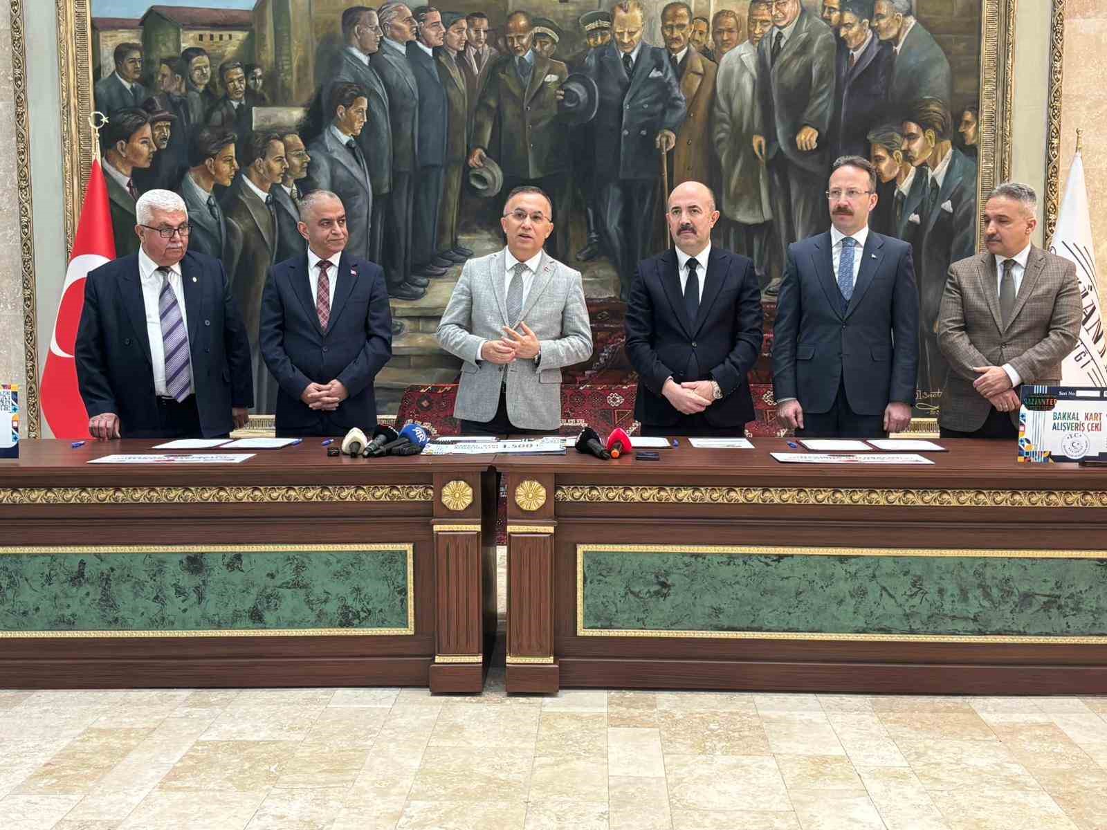 Gaziantep’te ihtiyaç sahibi vatandaşlara Ramazan müjdesi: ’BakkalKart’
