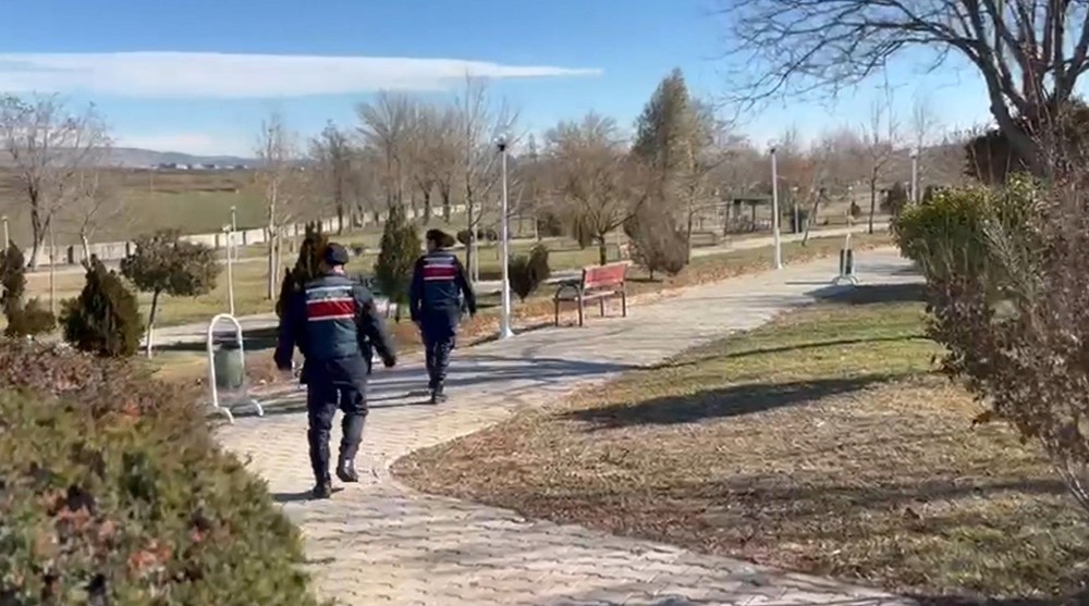 Gaziantep’te jandarma uygulamasında 254 aranan şahıs yakalandı
