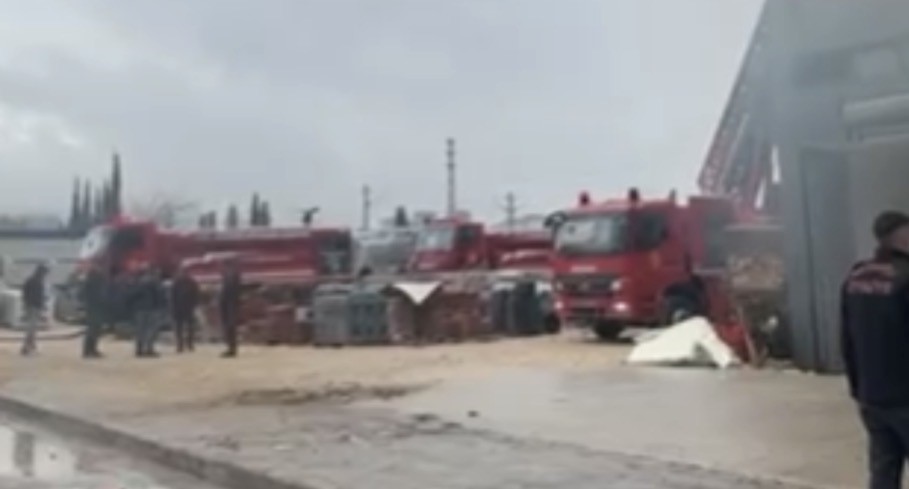 Gaziantep’te kereste imalathanesinde yangın
