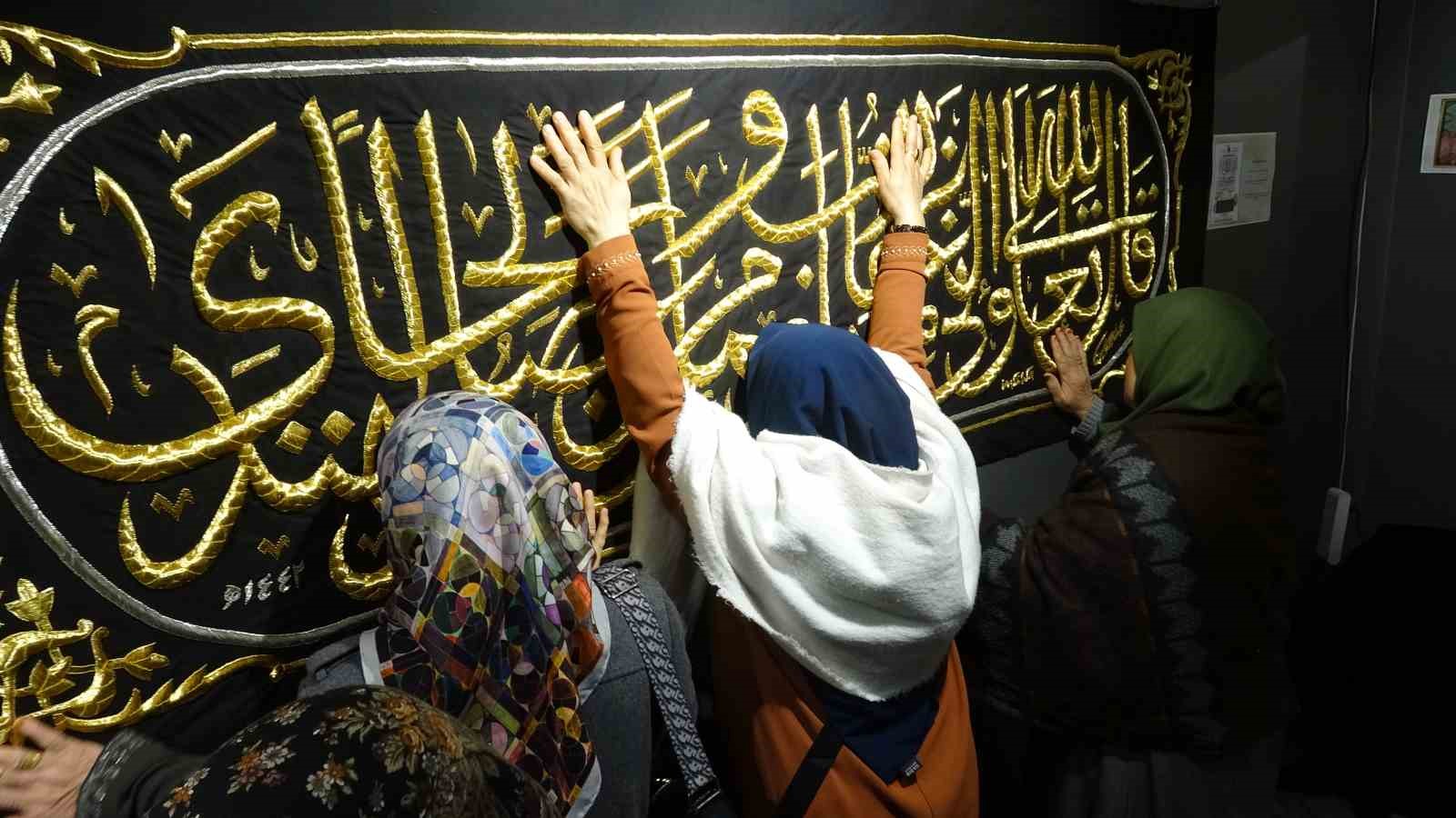 Gaziantep’te ’Mukaddes Emanetler Sergisi’ne yoğun ilgi: Uzun kuyruklar oluştu
