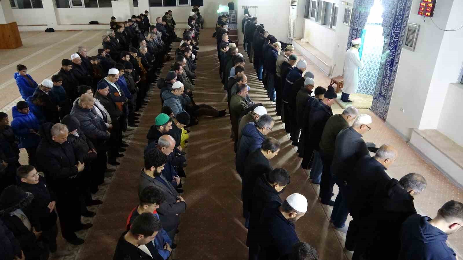 Gaziantep’te Ramazan’ın ilk teravih namazı kılındı
