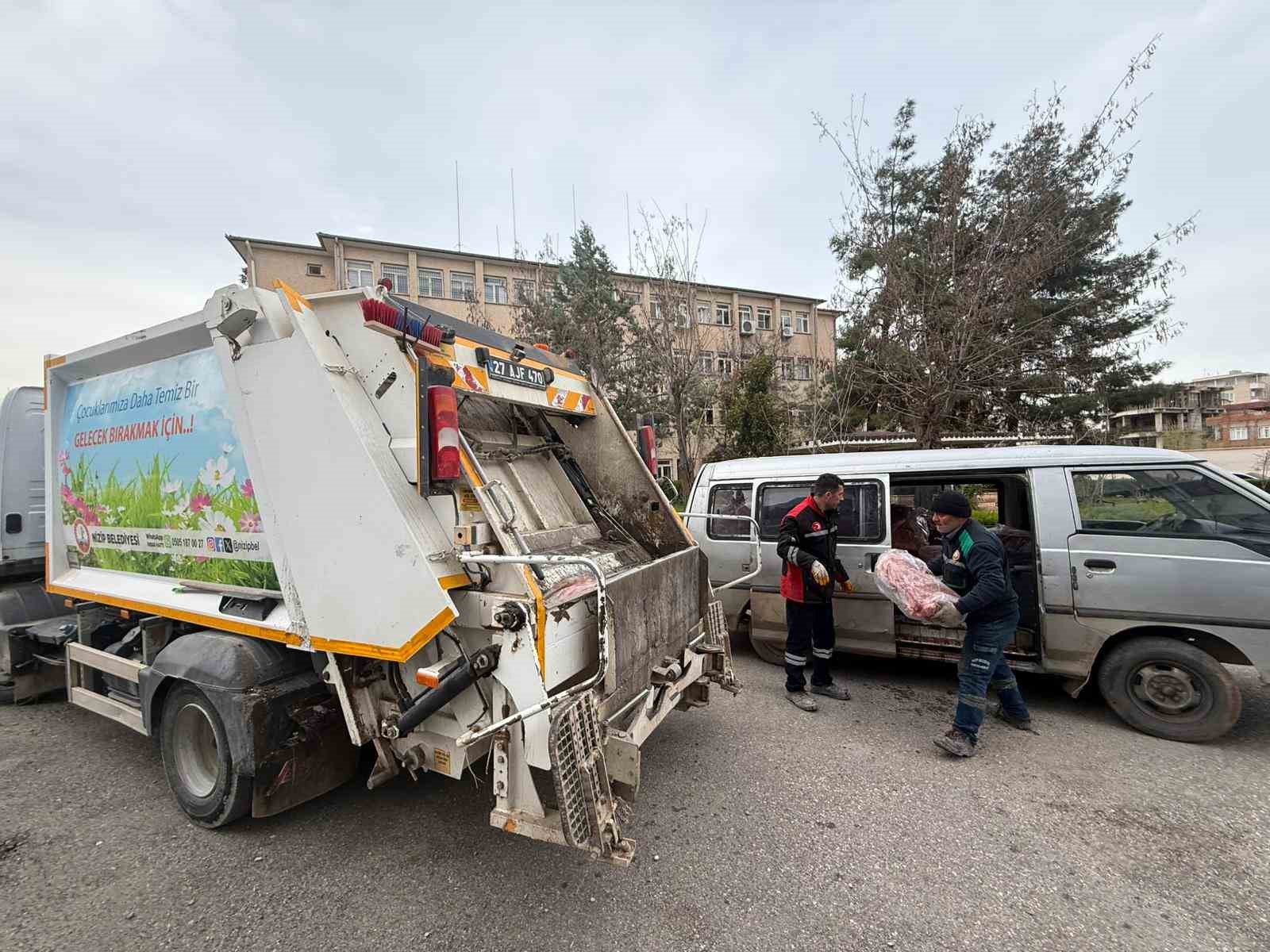 Gaziantep’te sağlıksız şartlarda taşınan 1 ton 600 kilo ciğer ele geçirildi
