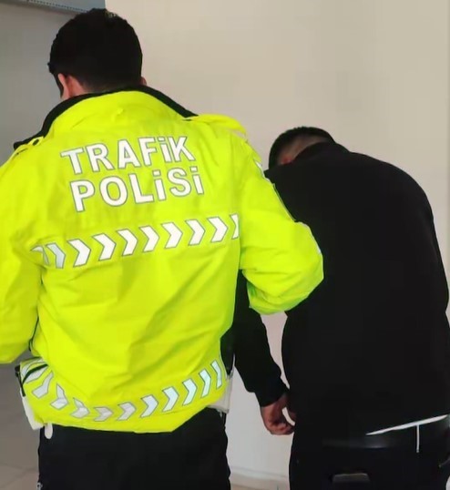 Gaziantep’te saldırı amacıyla aracından inen sürücüye 180 bin TL ceza
