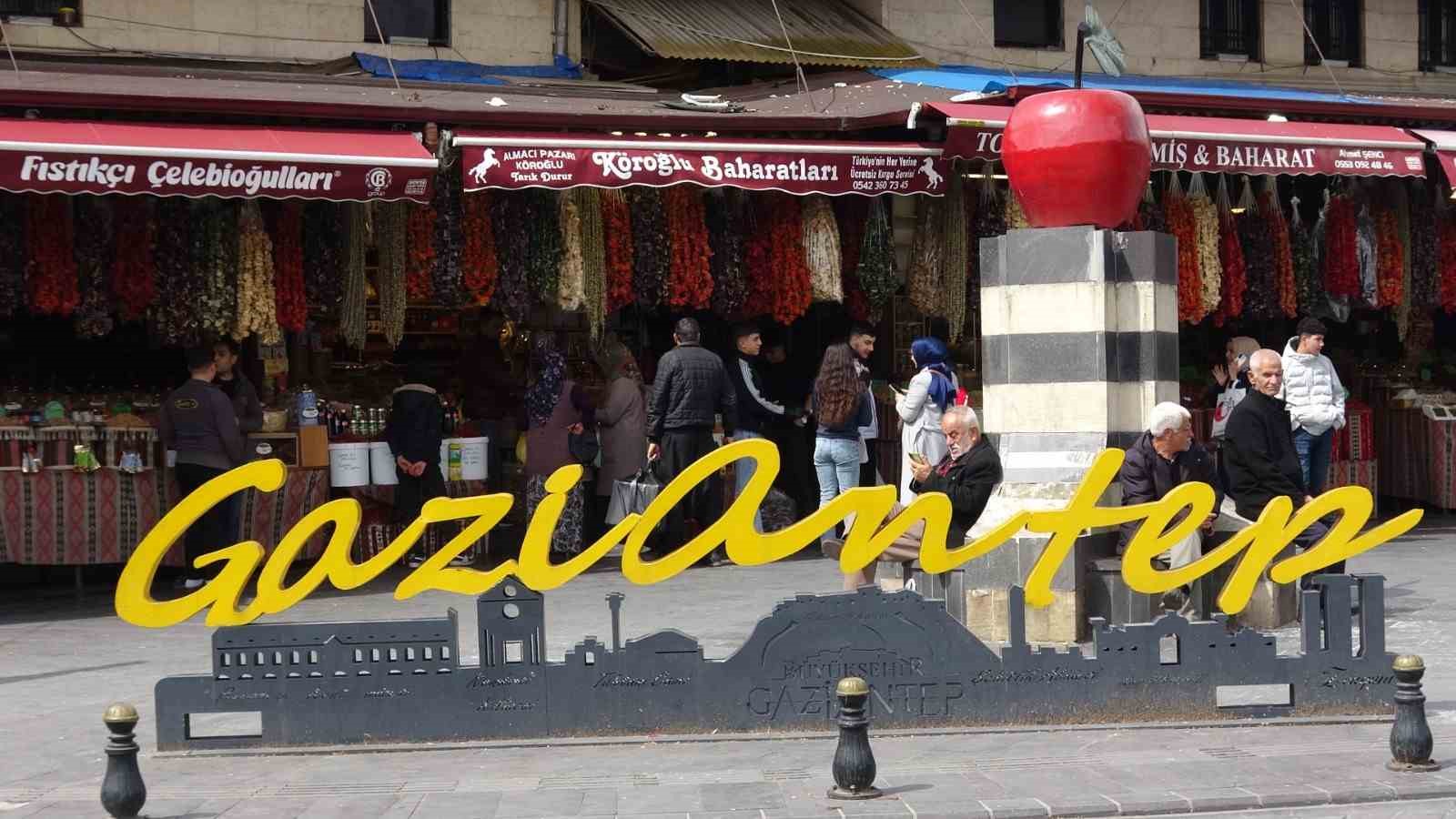Gaziantep’te tarihi mekanlar doldu taştı
