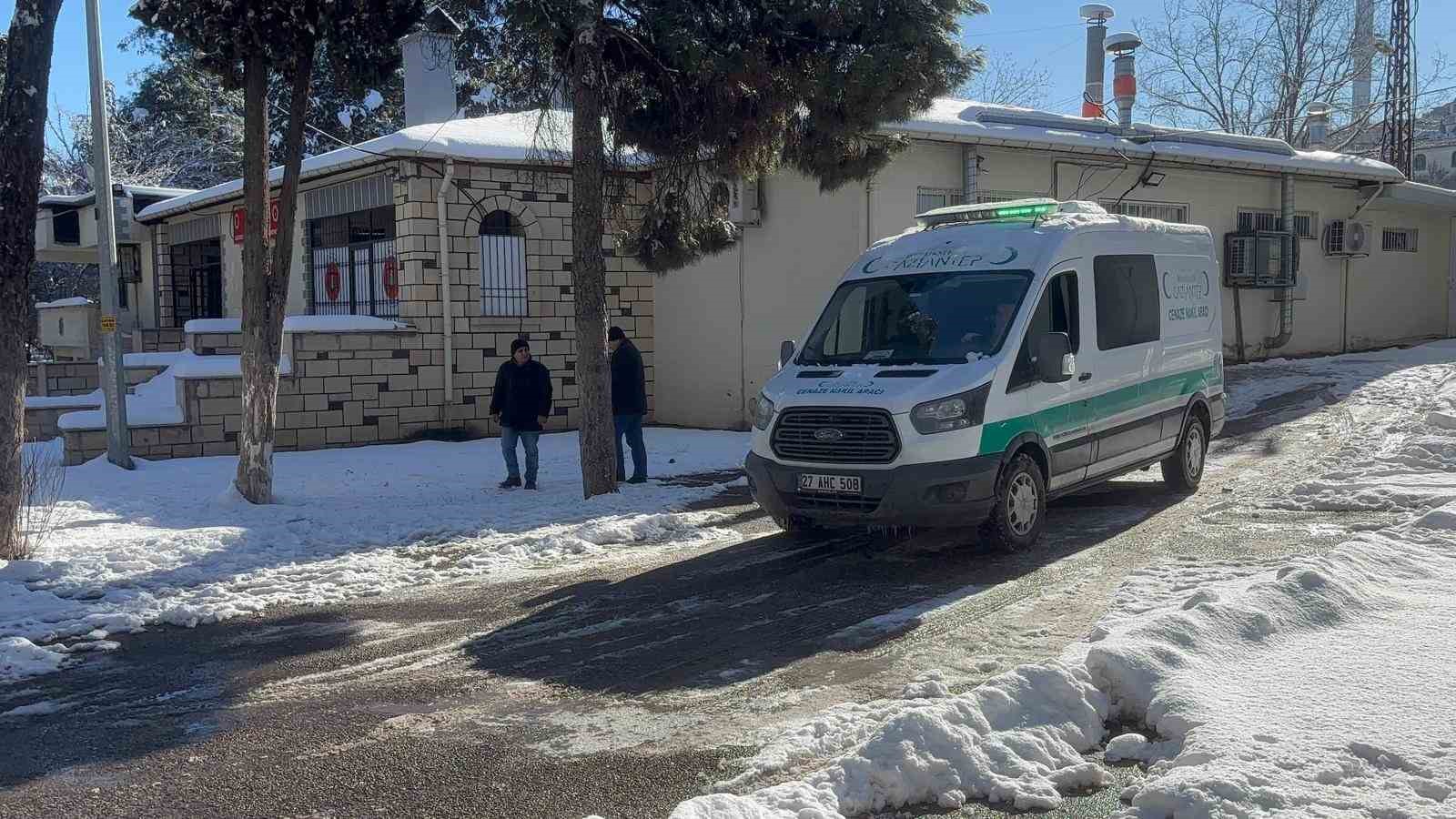 Gaziantep’te tartıştığı komşusu tarafından vurulan genç hayatını kaybetti
