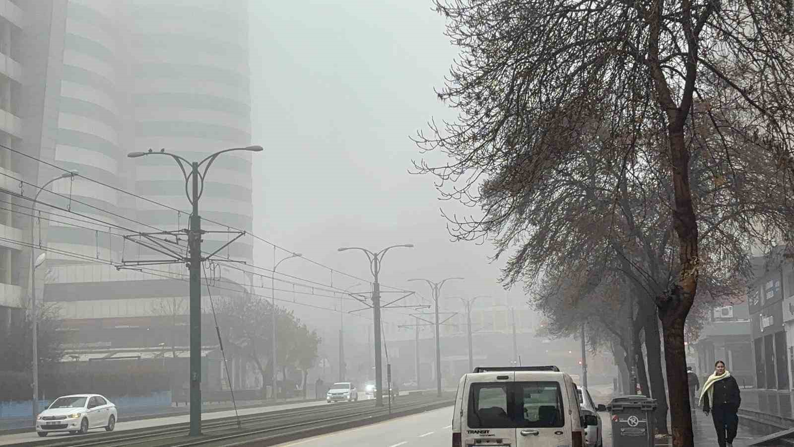 Gaziantep’te yoğun sis etkisini sürdürüyor
