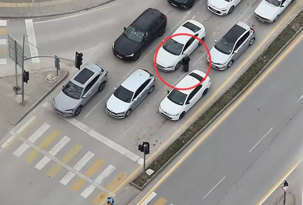 Gaziantep’te yollarda dilencilik ve satıcılık yapan şahıslara operasyon: 14 gözaltı
