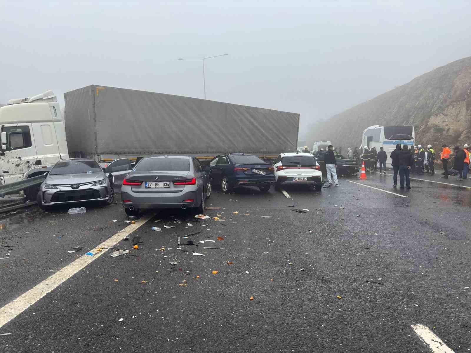 Gaziantep’te zincirleme kazada ağır yaralanan hemşire 11 gündür süren yaşam savaşını kaybetti
