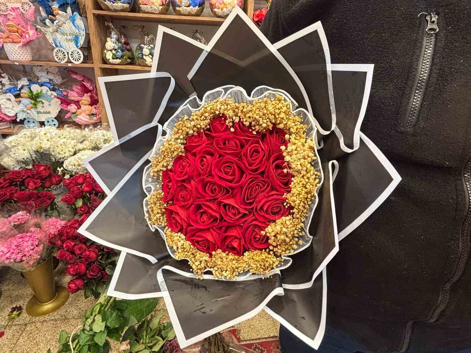 Gaziantep’teki çiçekçilerde 14 Şubat yoğunluğu
