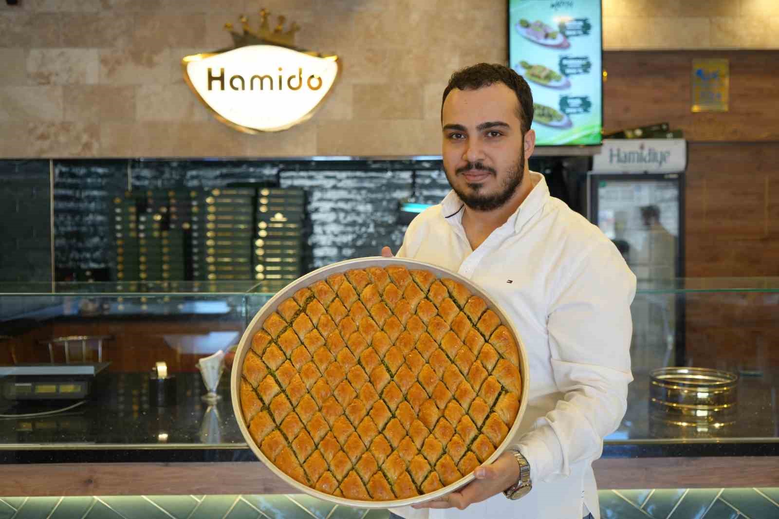 Gaziantep’ten dünyaya ’tatlı’ bir başarı hikayesi
Gaziantep’ten dünyaya ’tatlı’ bir başarı hikayesi