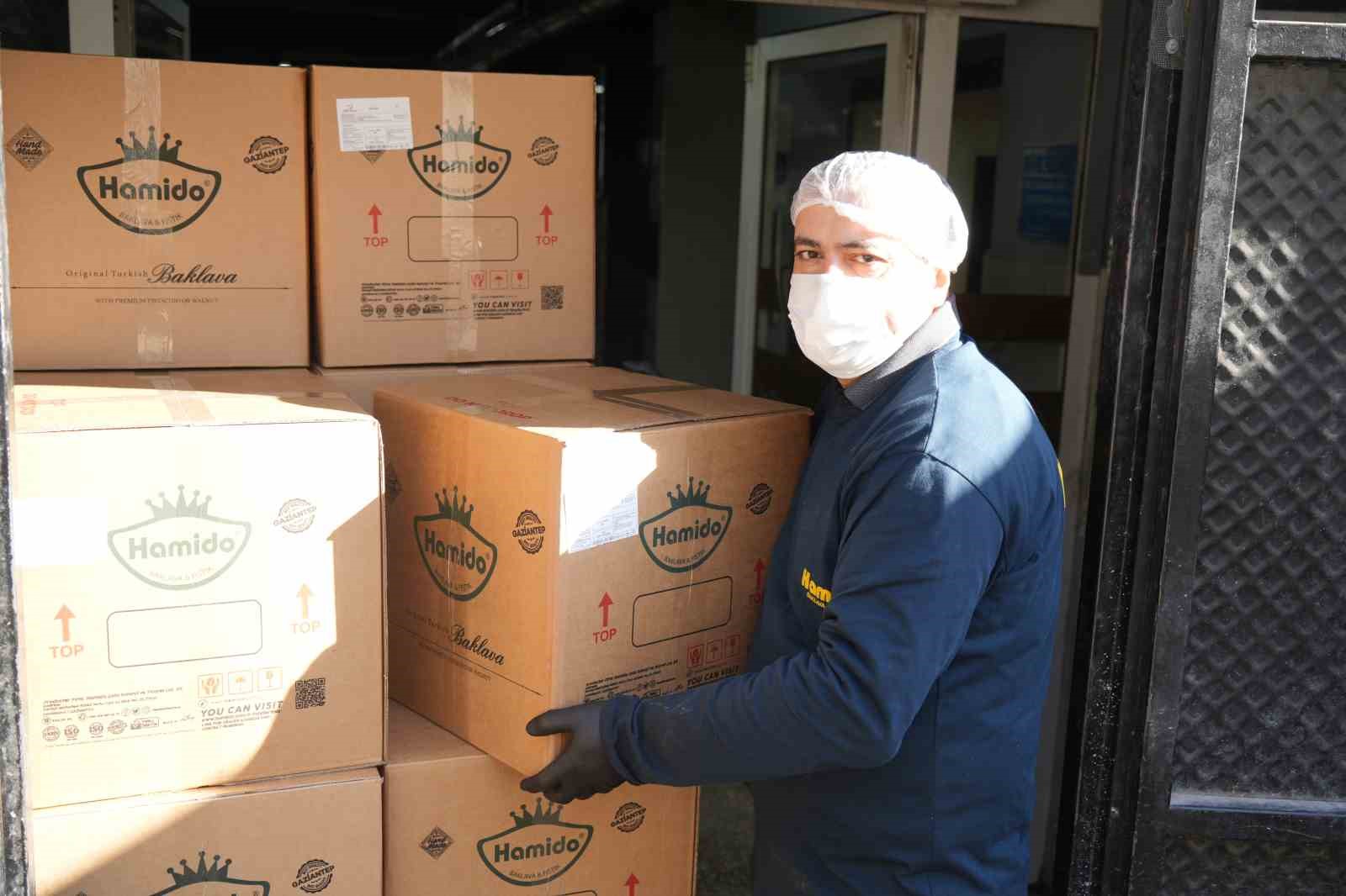 Gaziantep’ten dünyaya ’tatlı’ bir başarı hikayesi
Gaziantep’ten dünyaya ’tatlı’ bir başarı hikayesi