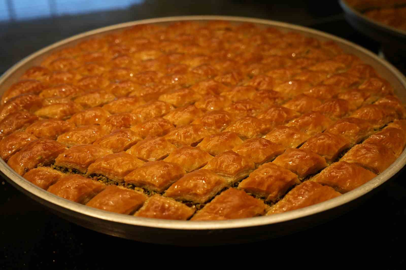 Gaziantep’ten dünyaya ’tatlı’ bir başarı hikayesi
Gaziantep’ten dünyaya ’tatlı’ bir başarı hikayesi