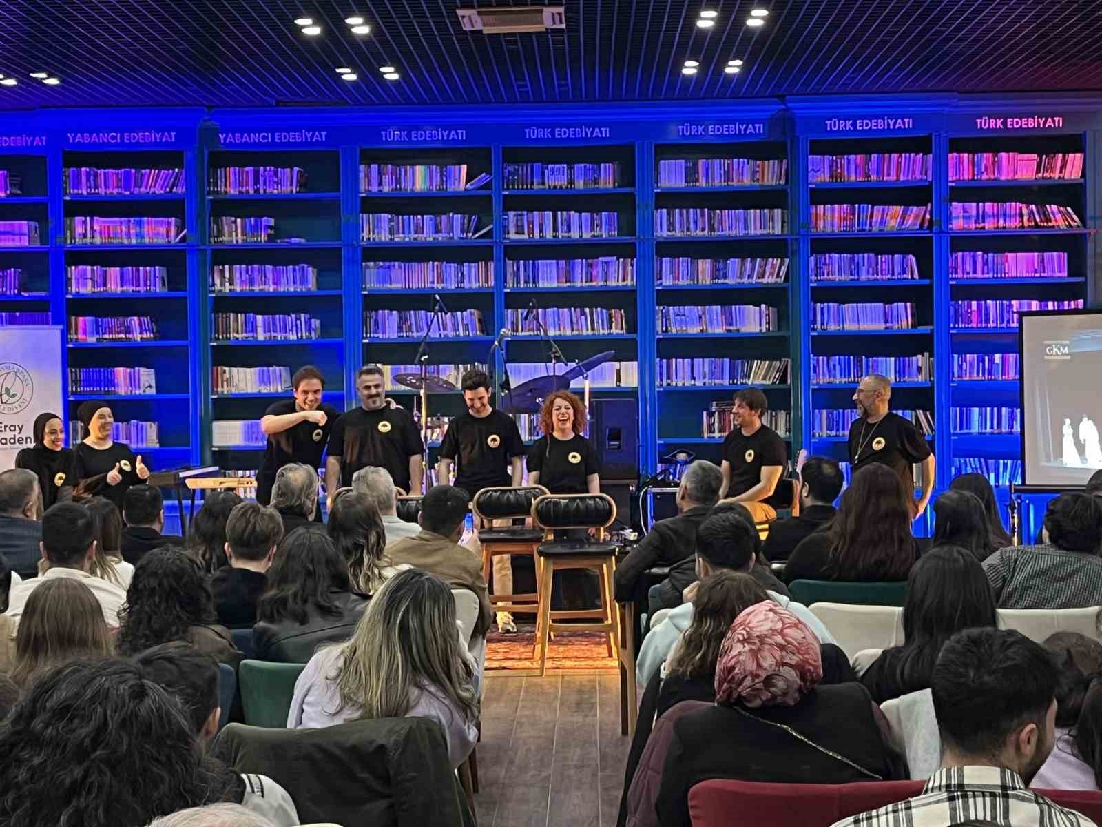 Gaziosmanpaşa’da 27 Mart Dünya Tiyatrolar Günü etkinliği düzenlendi
