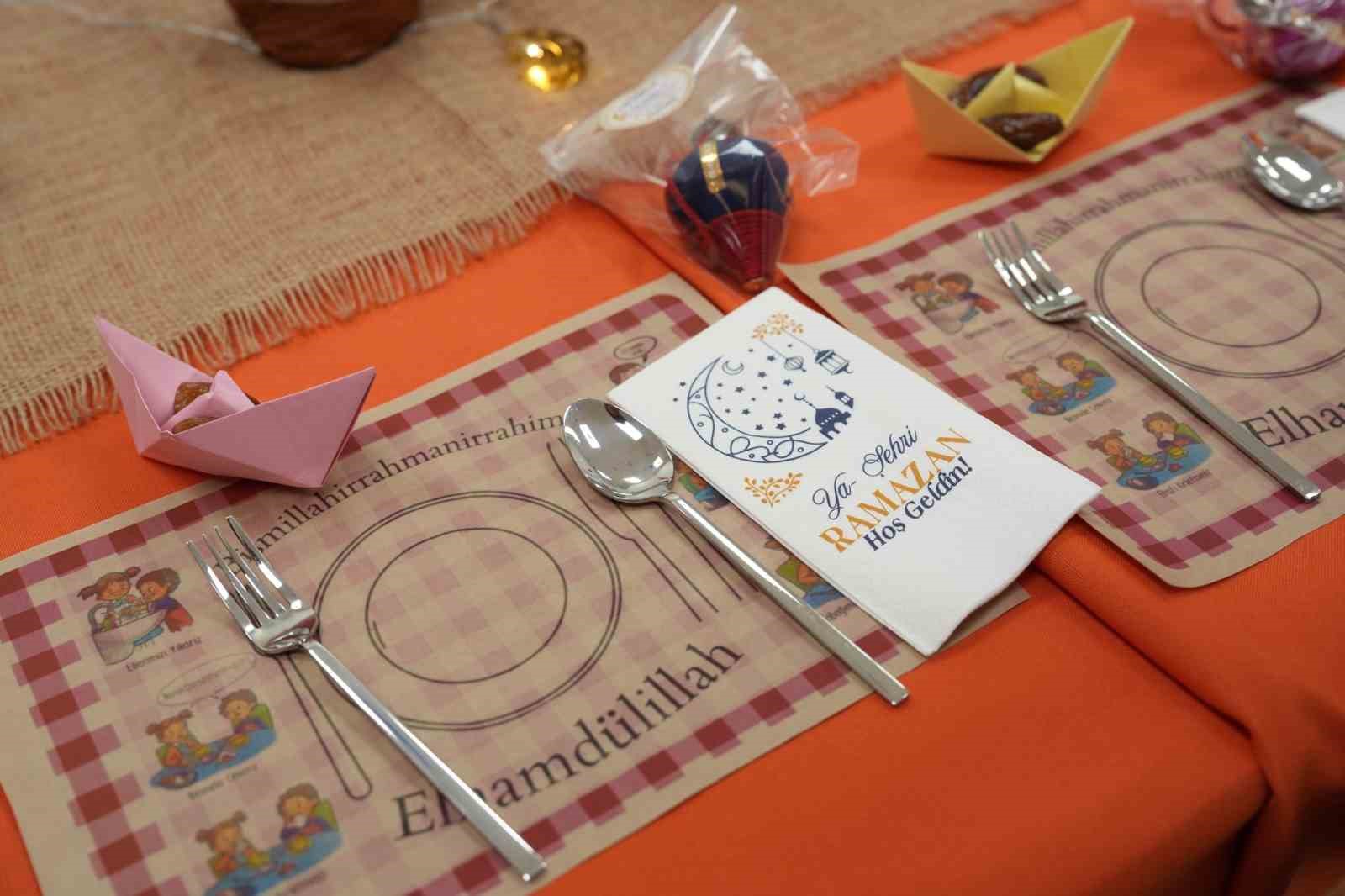 Gaziosmanpaşa’da çocuklar tekne orucu tutmanın heyecanını yaşadı
