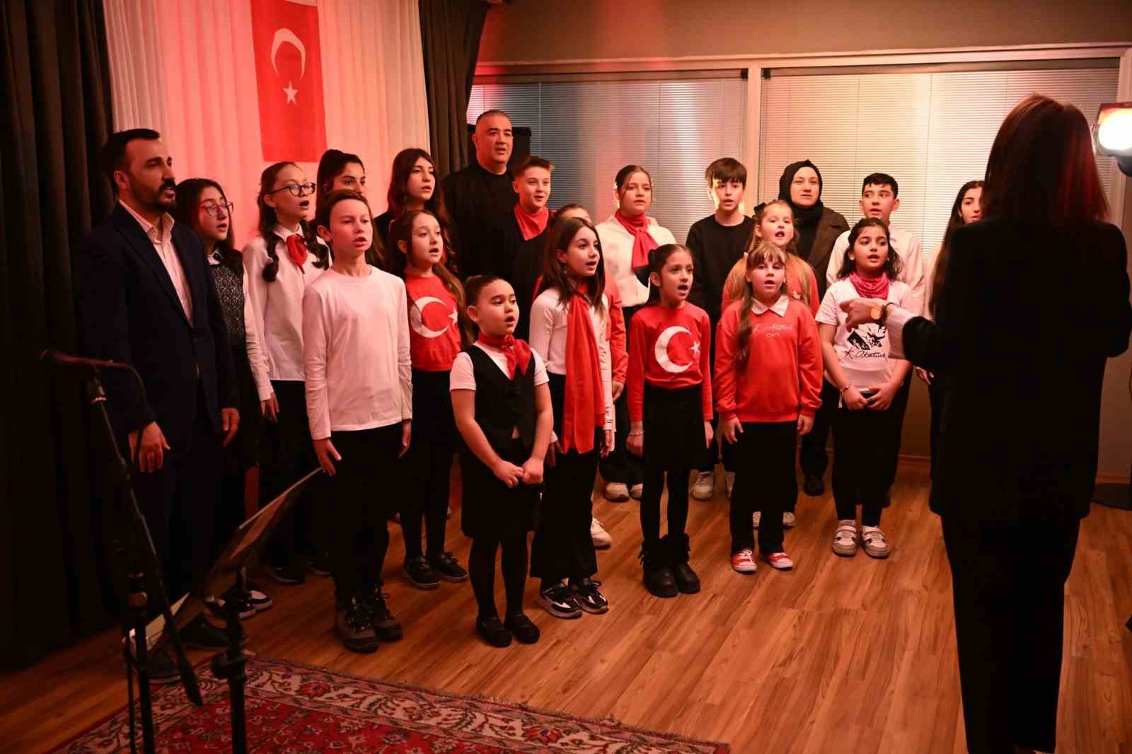 Gaziosmanpaşa’da İstiklal Marşı’nın kabulünün 105’inci yıl dönümünde Mehmet Akif Ersoy anıldı
