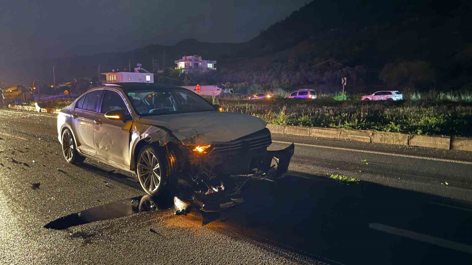 Gazipaşa’da gece yarısı kaza: 5 yaralı
