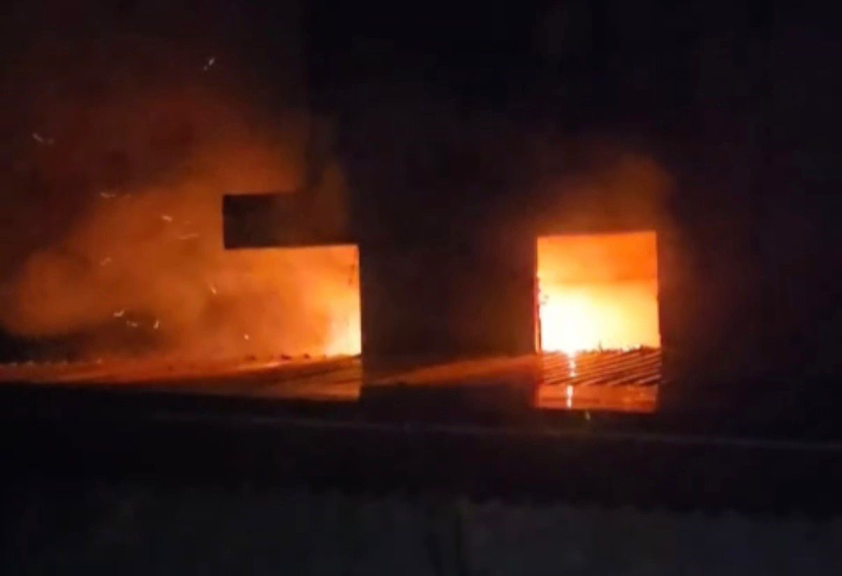 Gazipaşa’da mahalle konağında yangın korkuttu
