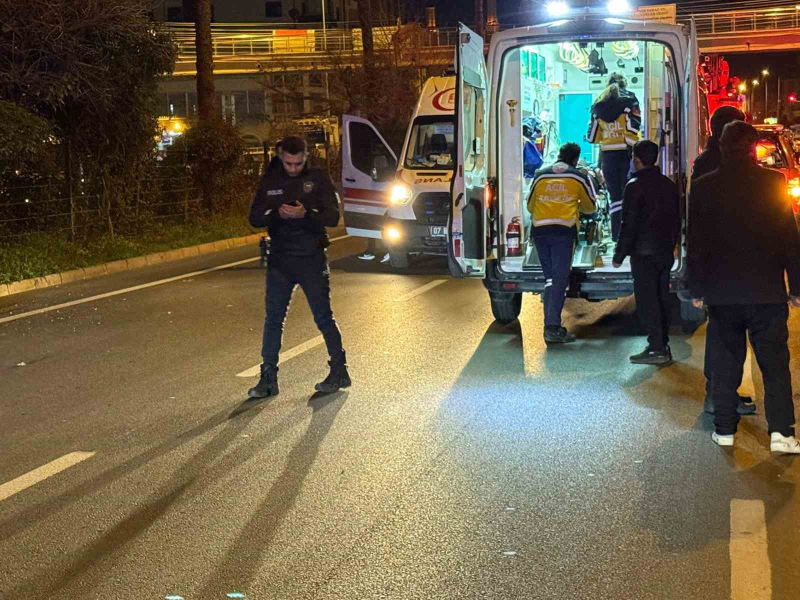 Gazipaşa’da takla atan otomobildeki 4 kişi yaralandı
