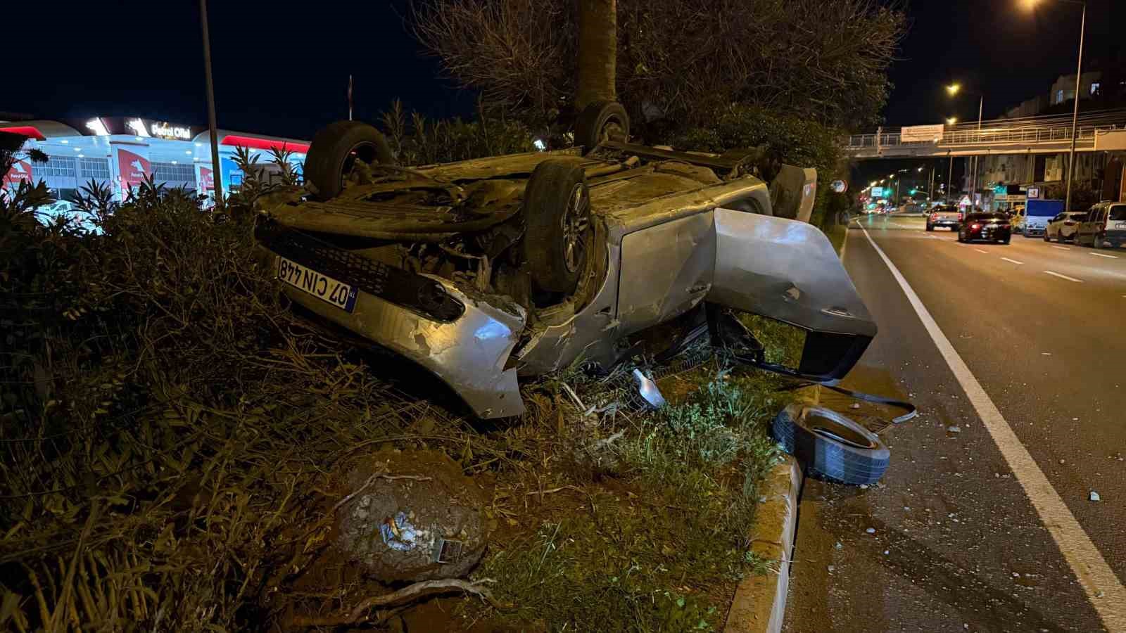 Gazipaşa’da takla atan otomobildeki 4 kişi yaralandı
