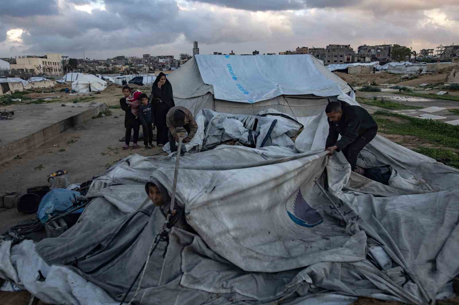 Gazze’de 1 yaşındaki çocuk aşırı soğuk nedeniyle hayatını kaybetti

